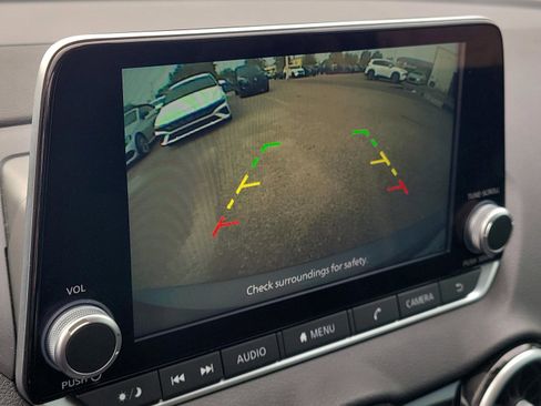 Used 2025 Nissan Sentra SV w/ All-Weather Package image 29