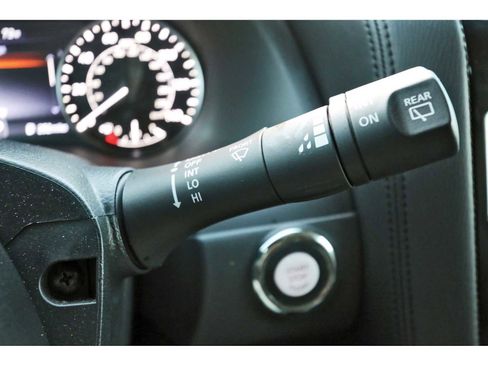 Used 2024 Nissan Armada SL w/ Captain's Chairs Package image 19