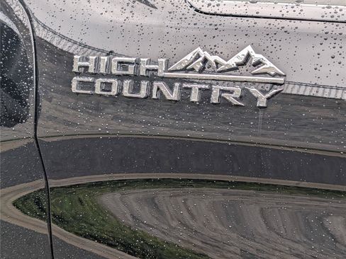 Used 2024 Chevrolet Silverado 1500 High Country AWD/4WD image 10