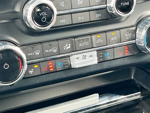 Used 2023 Ford F250 Lariat w/ Lariat Ultimate Package image 21