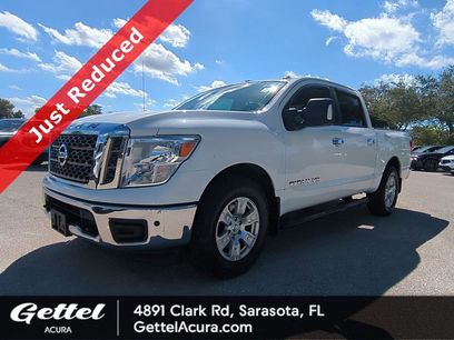 Used 2018 Nissan Titan SV w/ SV Convenience Package