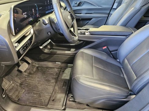 Used 2024 Cadillac Lyriq Luxury w/ LPO, Floor Liner Package RWD image 14