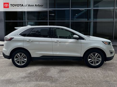 Used 2018 Ford Edge SEL FWD image 11