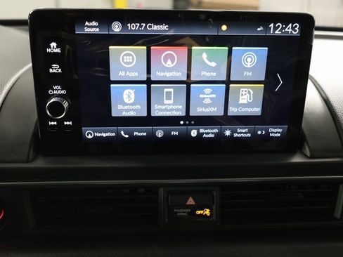 New 2025 Honda Pilot Touring image 14