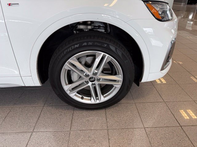 Used 2021 Audi Q5 e Premium Plus AWD/4WD image 10