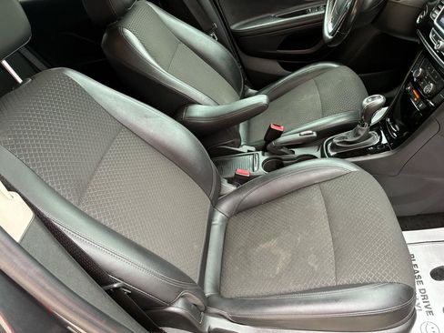 Used 2018 Buick Encore Preferred AWD/4WD image 11