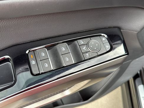 Used 2024 Nissan Pathfinder Platinum w/ Cargo Package image 14