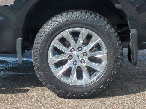 Used 2021 Chevrolet Silverado 1500 LTZ w/ LTZ Premium Package image 14