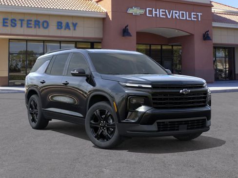 New 2027 Chevrolet Traverse LT w/ Midnight/Sport Edition FWD image 7