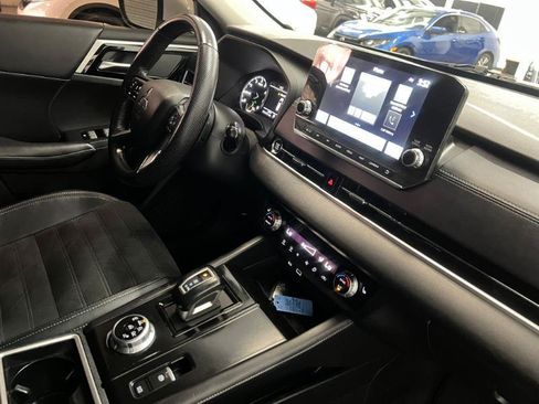 Used 2023 Mitsubishi Outlander SE FWD image 23