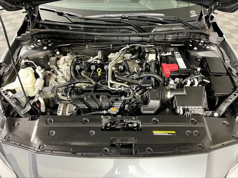 Certified 2024 Nissan Altima 2.5 SV FWD image 29