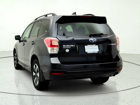Used 2018 Subaru Forester 2.5i Limited AWD/4WD image 6