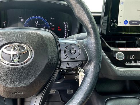 Used 2026 Toyota Corolla LE FWD image 24