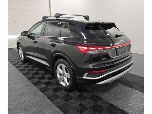 Used 2024 Audi Q4 e-tron Premium Plus w/ Premium Plus AWD/4WD image 2