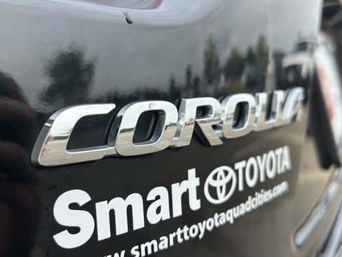 Used 2024 Toyota Corolla LE FWD image 8