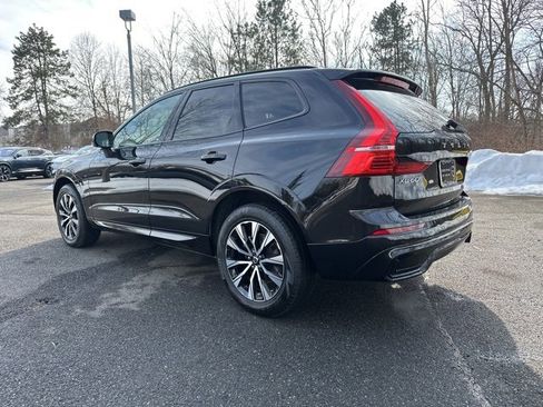 Certified 2025 Volvo XC60 B5 Core image 6