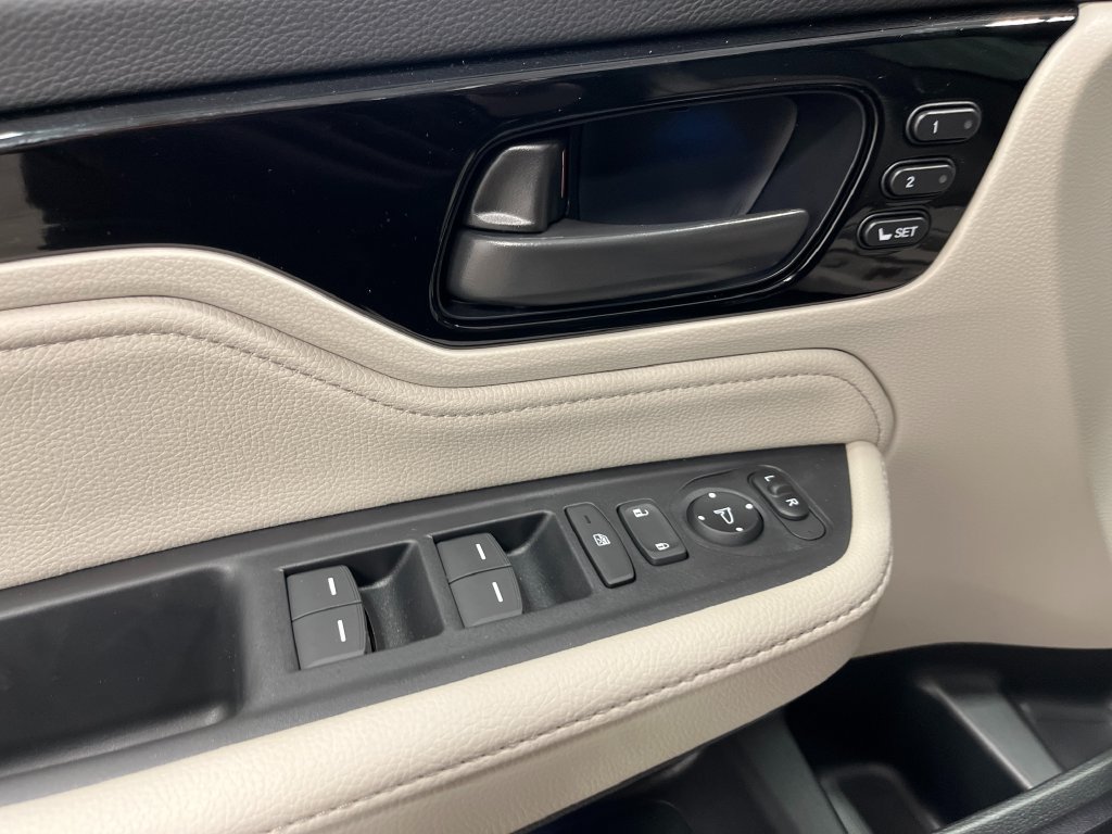 New 2027 Honda Odyssey Touring image 13