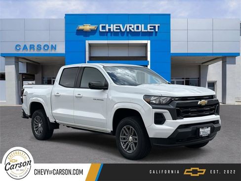 Used 2023 Chevrolet Colorado LT image 1