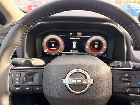 Certified 2026 Nissan Rogue SL FWD image 28
