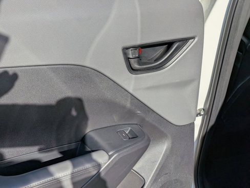 Used 2024 Subaru Crosstrek 2.0i Premium image 21