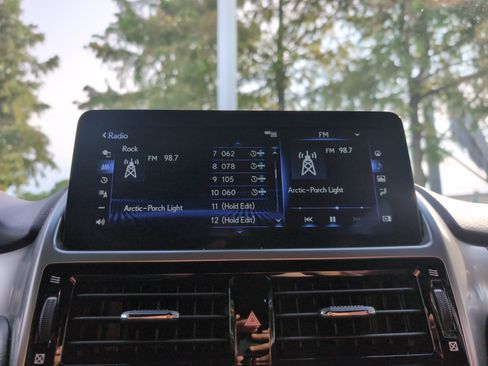 Used 2023 Lexus GX 460 Premium w/ Premium Package AWD/4WD image 23