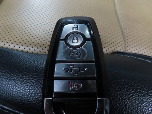 Used 2024 Ford F250 Lariat w/ Lariat Ultimate Package image 58