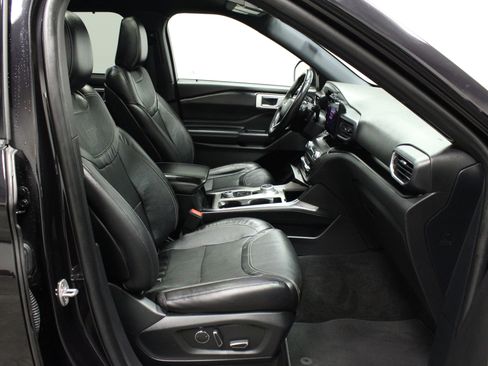 Used 2020 Ford Explorer ST image 15