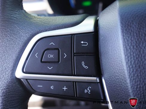 Used 2024 Toyota Sienna XLE image 28