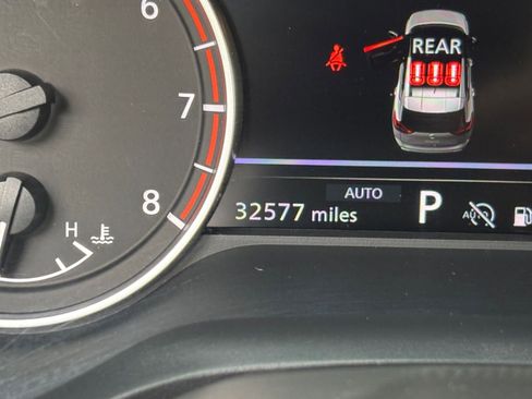 Used 2025 Nissan Rogue SV AWD/4WD image 45