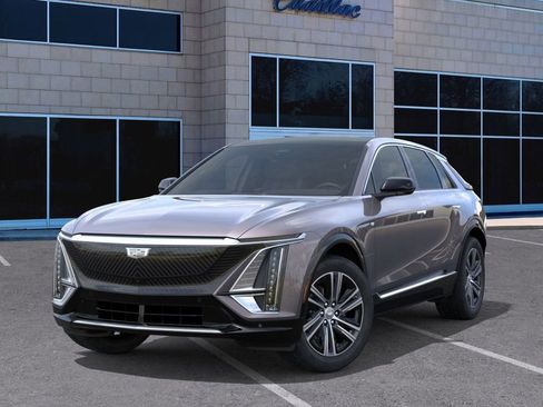New 2025 Cadillac Lyriq Luxury image 6