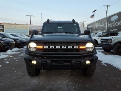 Used 2024 Ford Bronco Black Diamond image 2