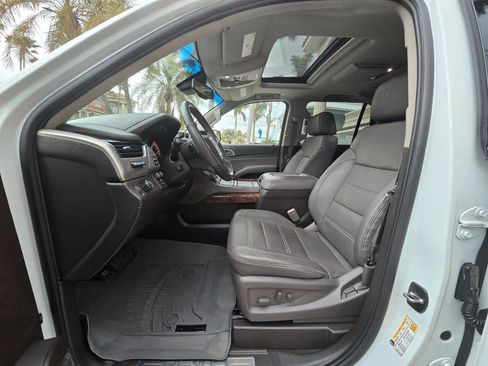 Used 2015 GMC Yukon Denali w/ Premium Package image 18