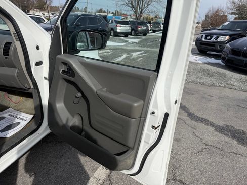 Used 2018 Nissan Frontier S image 15