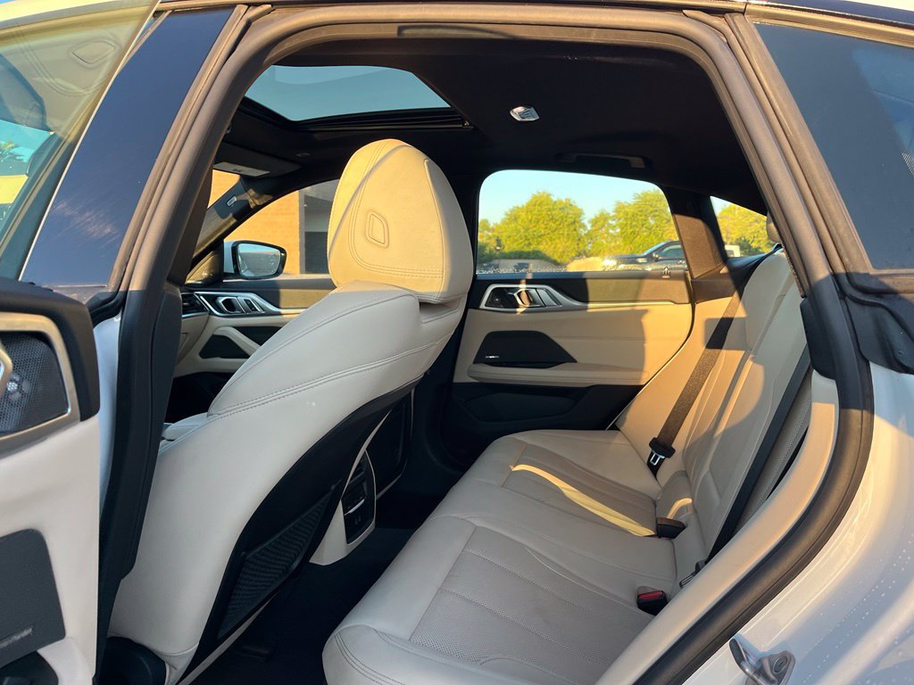 Used 2023 BMW i4 eDrive40 w/ Premium Package RWD image 17
