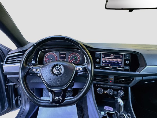 Used 2019 Volkswagen Jetta R-Line w/ R-Line Cold Weather Package FWD image 11