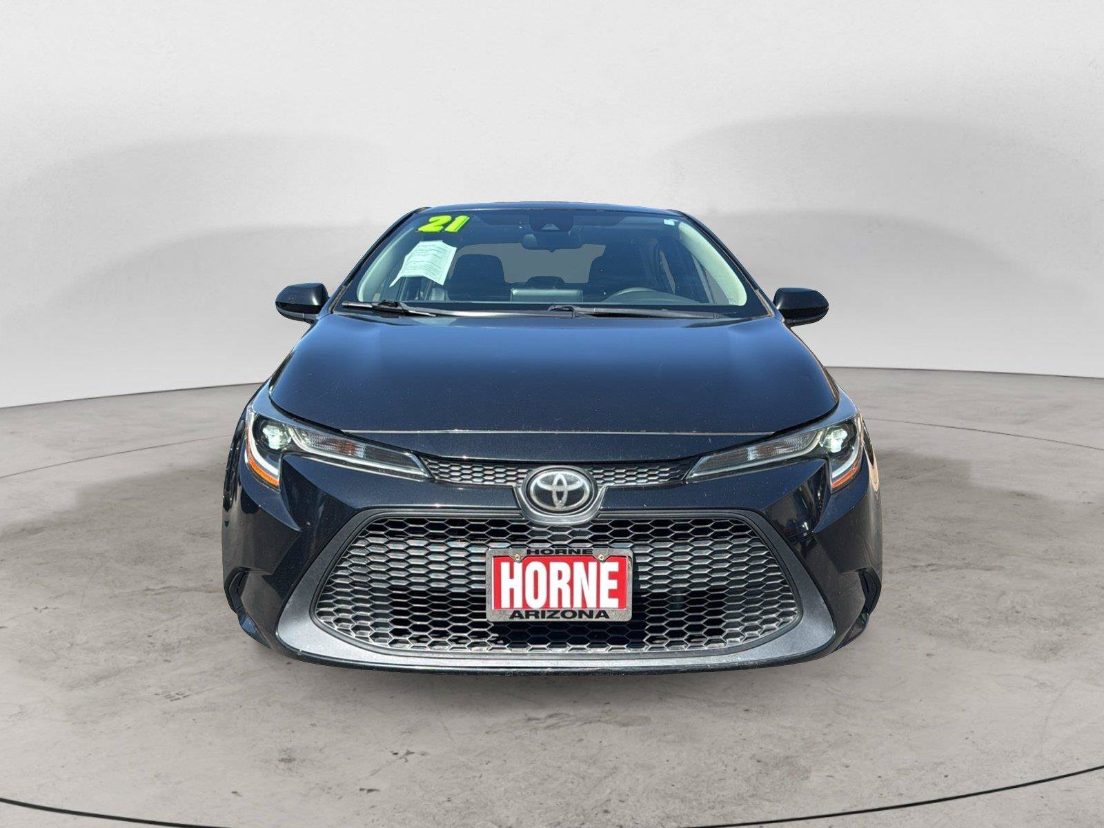 Used 2021 Toyota Corolla LE w/ Carpet Mat Package (TMS) FWD image 2