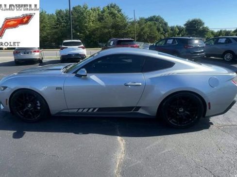 Used 2024 Ford Mustang Premium RWD image 5