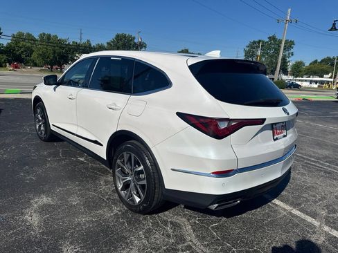 Used 2023 Acura MDX SH-AWD w/ Technology Package image 5