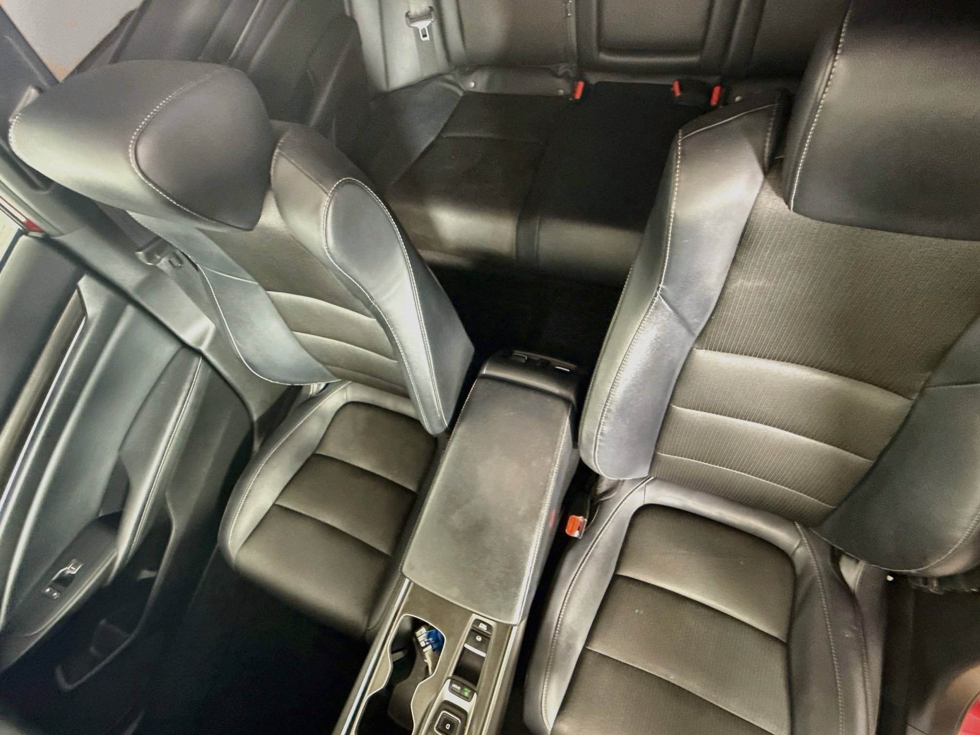 Used 2018 Honda Accord Sport image 23