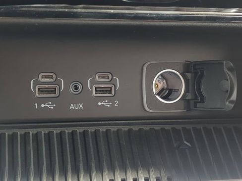New 2026 Jeep Grand Cherokee L Limited w/ Luxury Tech Group II RWD image 29