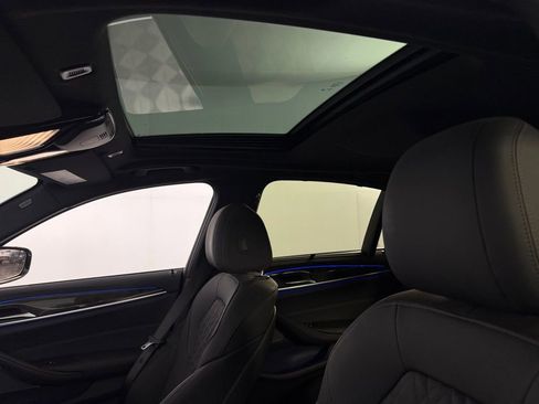 Used 2023 BMW 530i 530i w/ Executive Package image 25