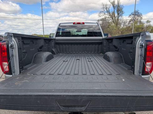Used 2025 GMC Sierra 3500 Pro w/ 1SA Pro Safety Plus Package AWD/4WD image 20