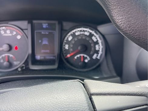 Used 2019 Toyota Tacoma SR w/ SR Convenience Package RWD image 8