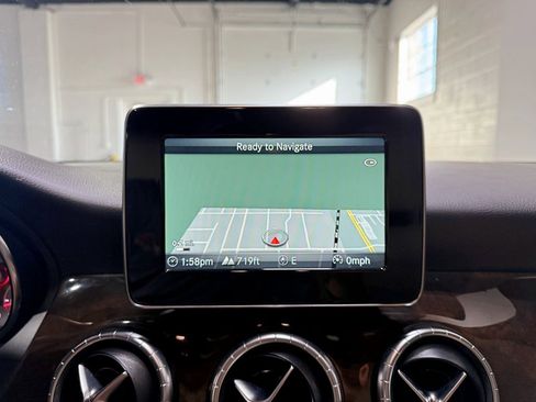 Used 2016 Mercedes-Benz CLA 250 4MATIC image 17