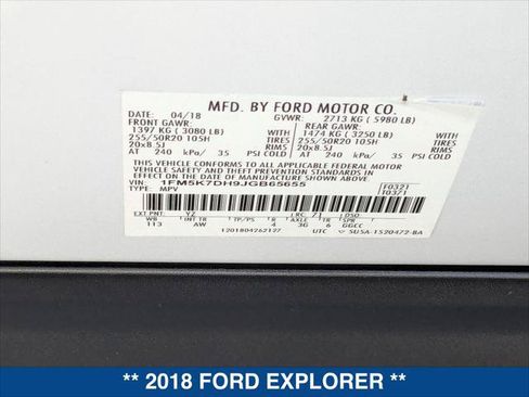 Used 2018 Ford Explorer XLT w/ Equipment Group 202A FWD image 24