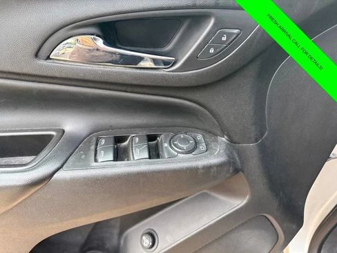 Used 2020 Chevrolet Equinox LT FWD image 19