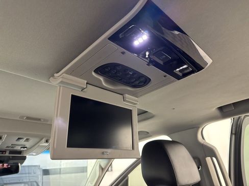 Used 2020 Cadillac Escalade Luxury w/ LPO, Radiant Package image 26