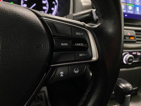 Used 2019 Honda Accord Sport image 17