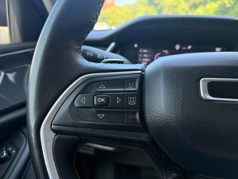 Used 2021 Jeep Grand Cherokee L Laredo w/ Luxury Tech Group I AWD/4WD image 22