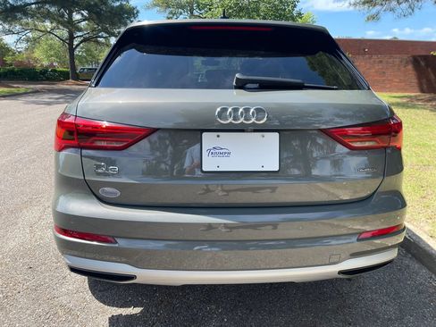 Used 2021 Audi Q3 2.0T Premium w/ Convenience Package AWD/4WD image 4